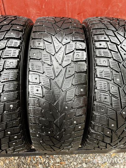 Dunlop SP Winter Ice 02 185/65 R15 92T