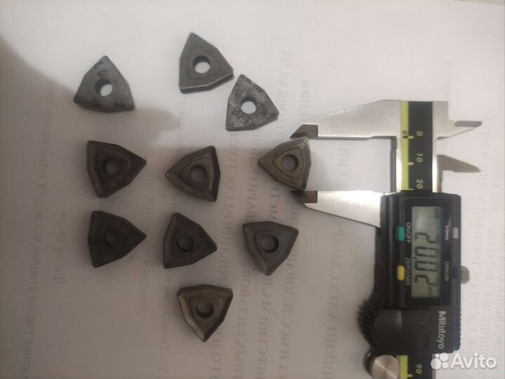 Твердосплавные сменные токарные пластины