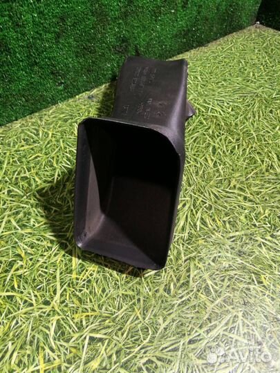 Воздуховод печки Renault T-Series 2014 82241904