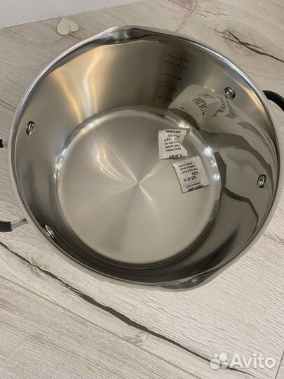 Совершенно новая кастрюля Rondell