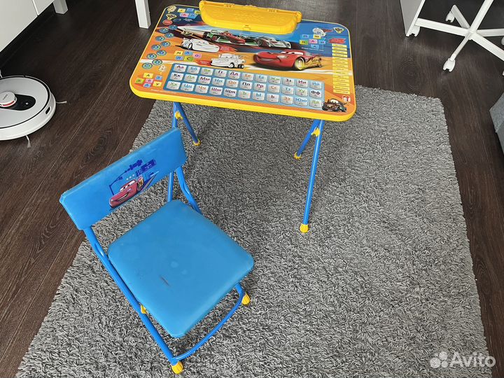 Детский стол