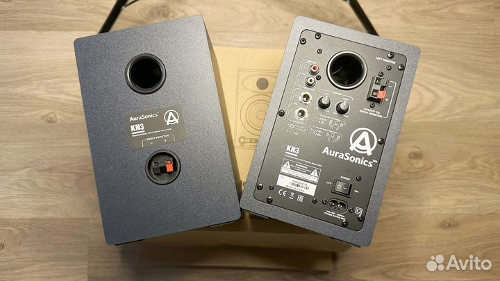 Студийные мониторы AuraSonics KN3