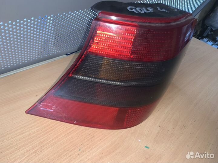 Фонарь левый vw golf 4