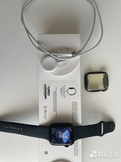 Apple Watch SE 44mm 2022