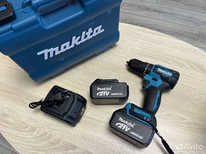 Шуруповерт Makita