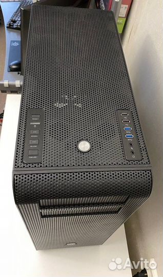 Thermaltake Core V71 TG