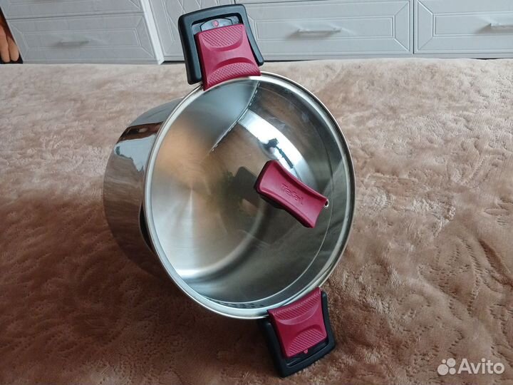 Кастрюля Tefal