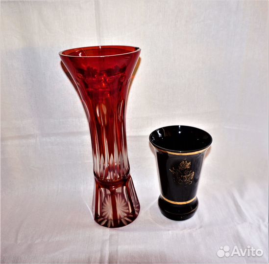Ваза (красное стекло, кобальт) СССР (2 штуки)