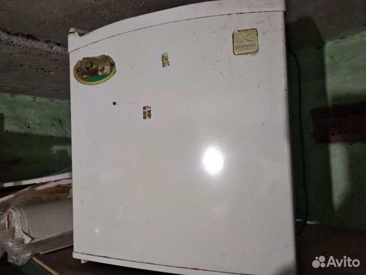 Холодильник бу маленький