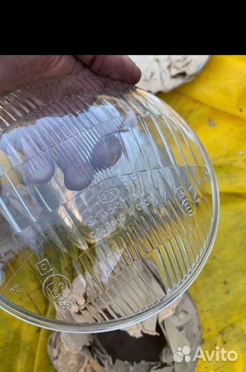 Стёкла на фары новые Ваз 2103- 2106