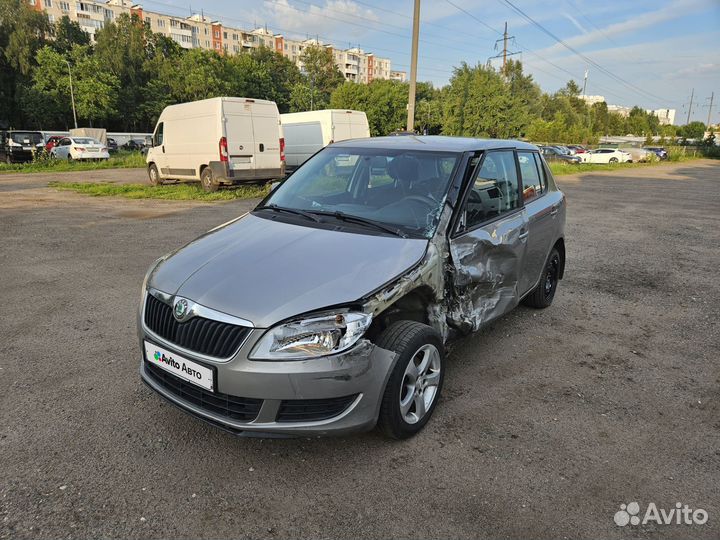 Skoda Fabia 1.2 МТ, 2010, битый, 190 000 км