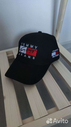 Бейсболка новая