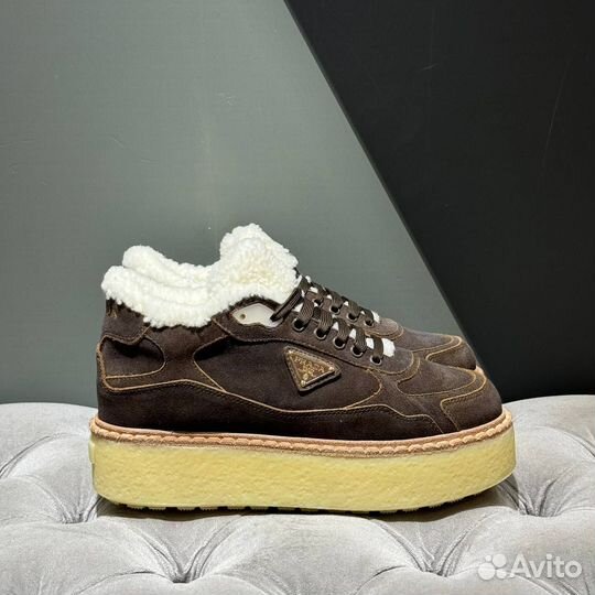 Кроссовки женские Prada