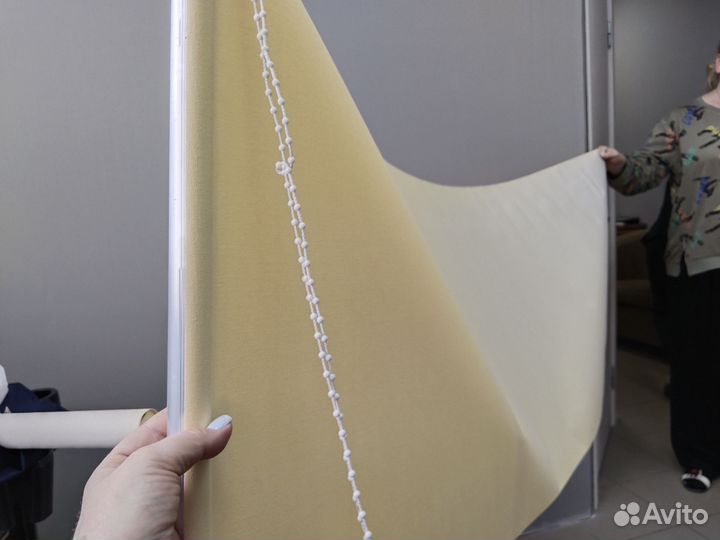 Рулонные шторы бу