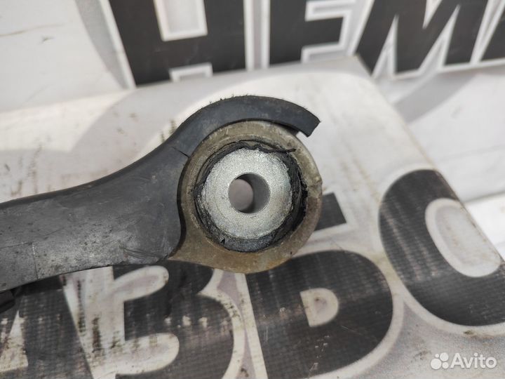 Рычаг задний левый нижний Mercedes W204