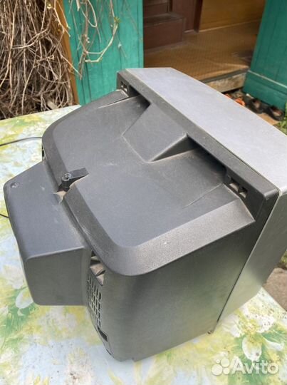 Телевизор на запчасти