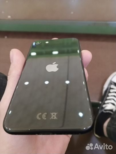 iPhone SE (2020), 64 ГБ