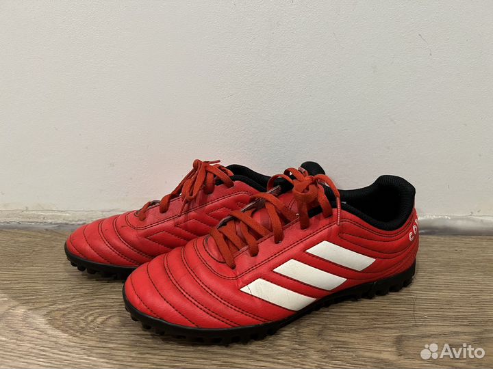 Футбольные бутсы adidas детские 35,5 размер