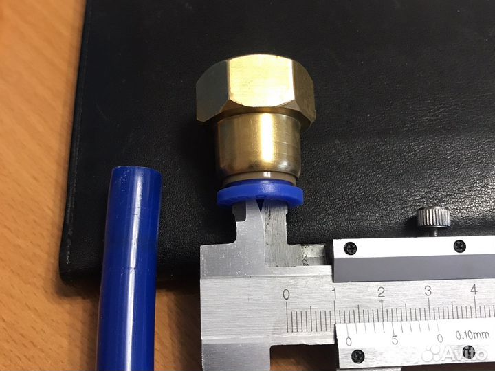 Фитинг для колонны