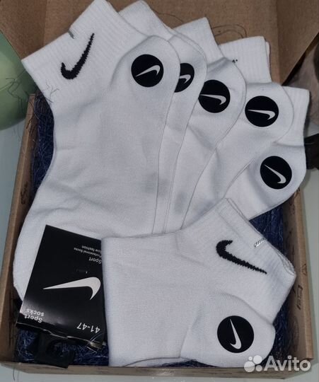 Брендовые носки для мужчин и женщин