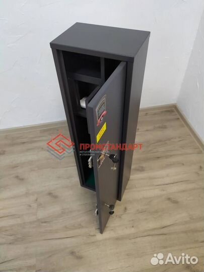 Сейф металлический