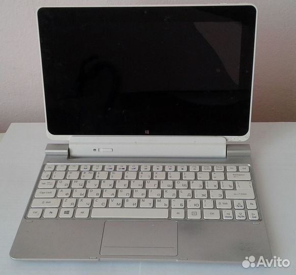 Планшет с клавиатурой Acer Iconia W511