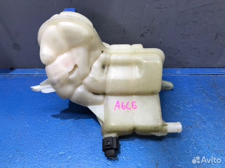 Бачок расширительный Audi A6 C6