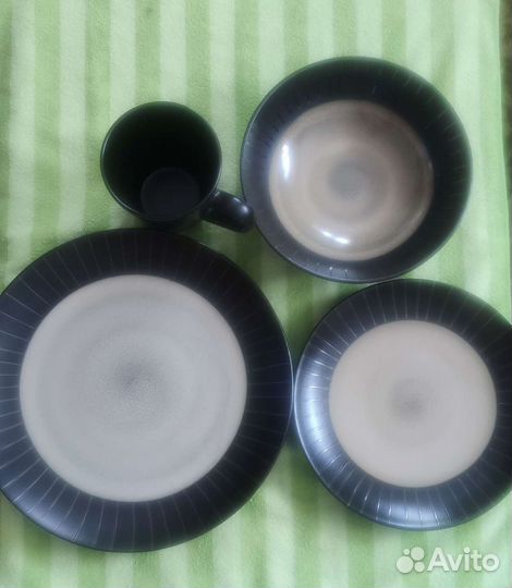 Столовый сервиз новый