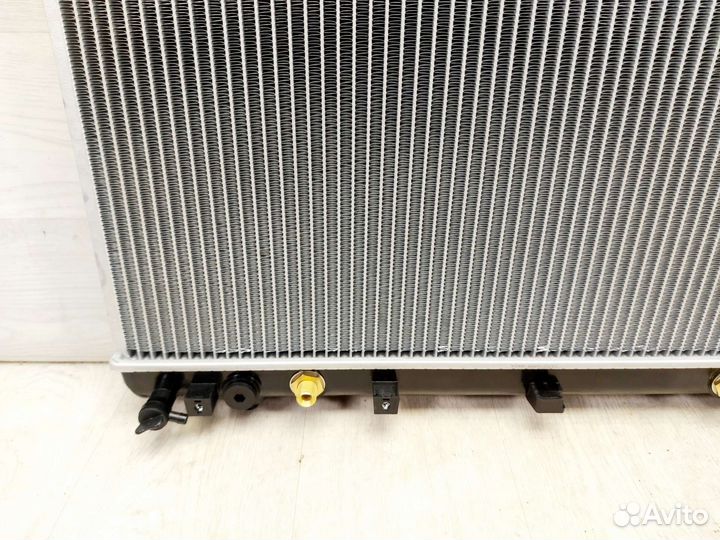 Радиатор охлаждения SsangYong Musso 2,3-3,2/2,9D