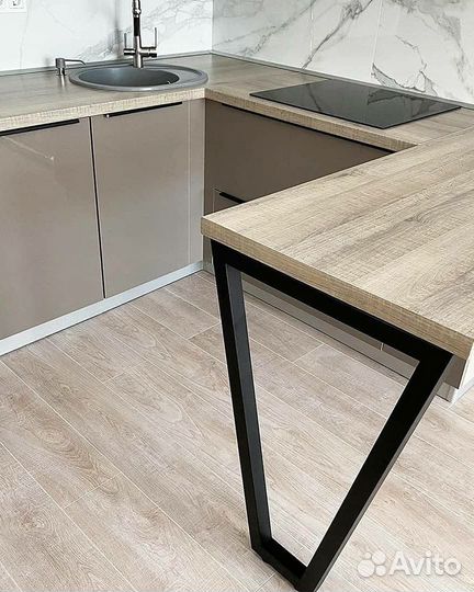 Кухня на заказ от производства под ключ Дубки