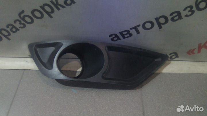 Рамка противотуманной фары