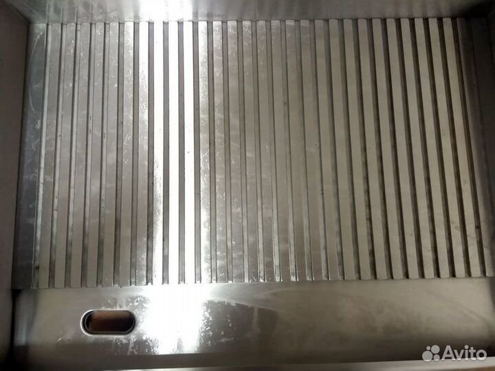 Поверхность жарочная рифленая и комби. Новая