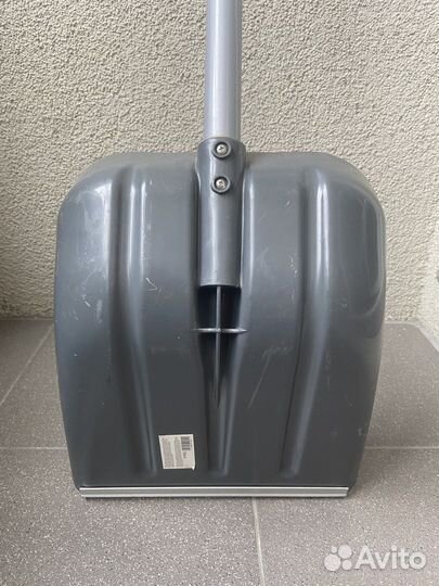 Лопата для снега небольшая