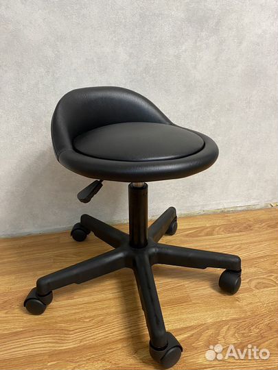 Стул мастера новый