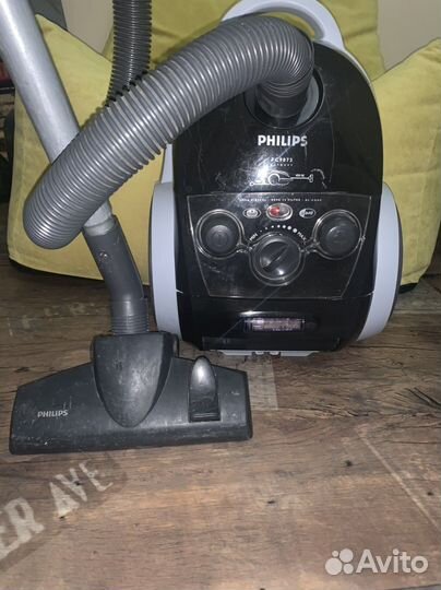 Пылесос Philips FC 9073