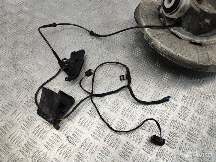 Кулак задний правый Bmw 5-Series F07 3.0 N57D30А