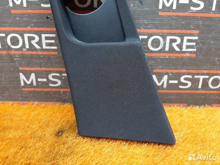 Обшивка стойки левая Mercedes-Benz E-Class W212