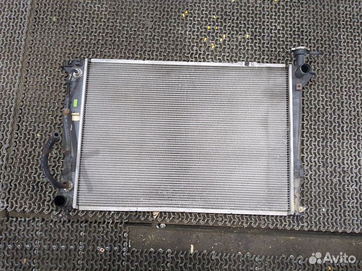 Радиатор охлаждения двигателя киа Sorento, 2011