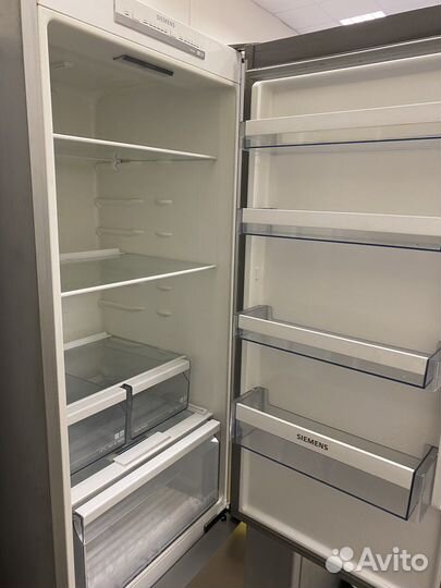 Холодильник Siemens