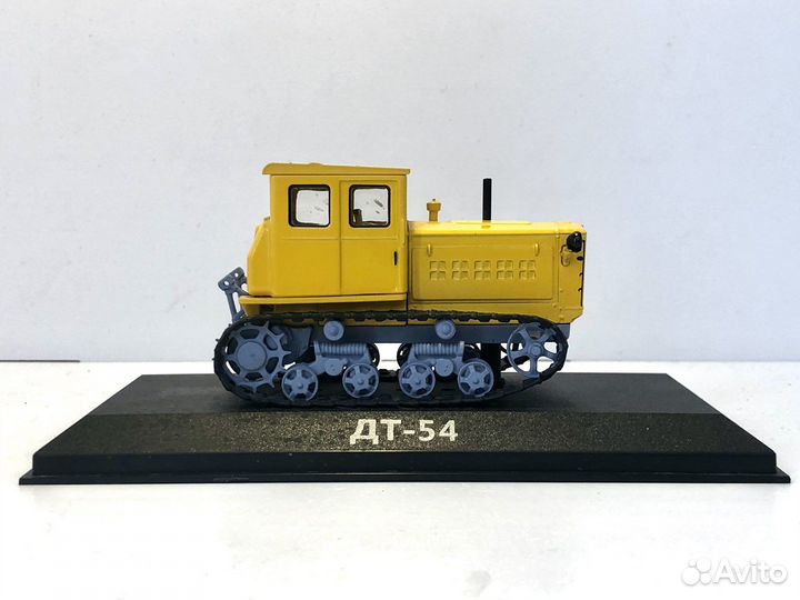 Модель трактор бульдозер дт-54 1:43