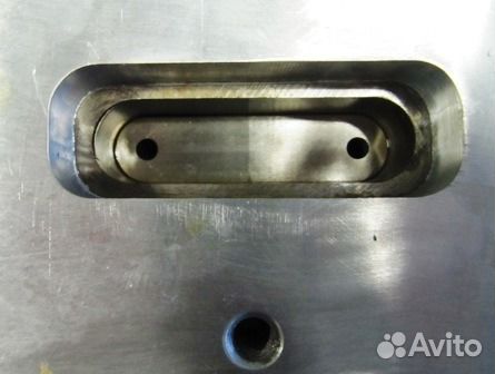 Пневматический прорубной штамп 