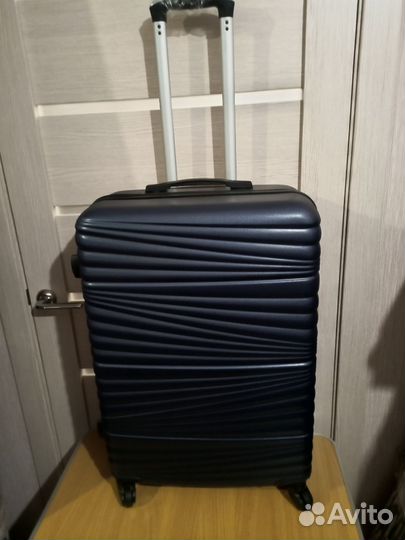 Чемоданы на Титова