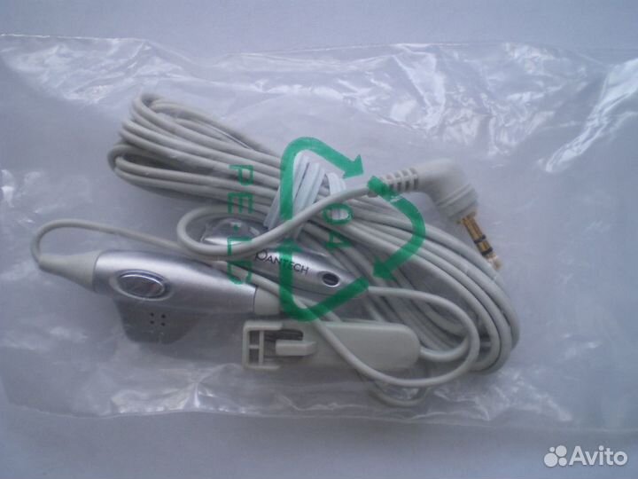 2.5 мм. Гарнитура проводная моно Pantech (наушник)