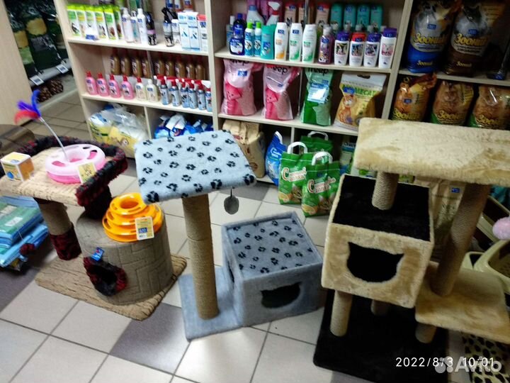 Дом для кошки, готовые когтеточки