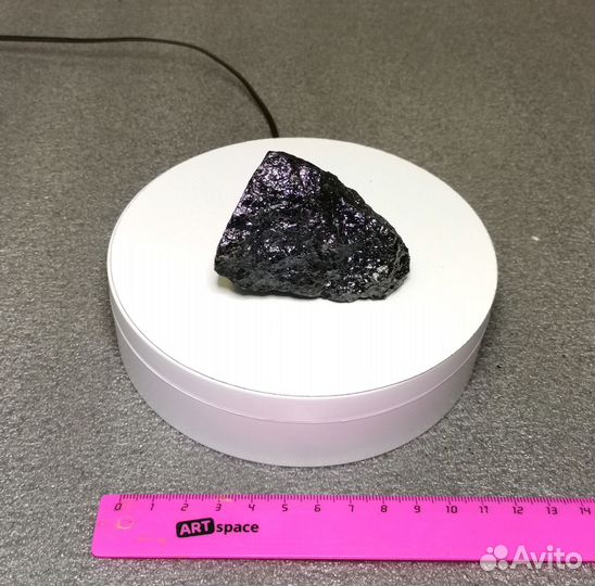 Меланит (гранат чёрный)