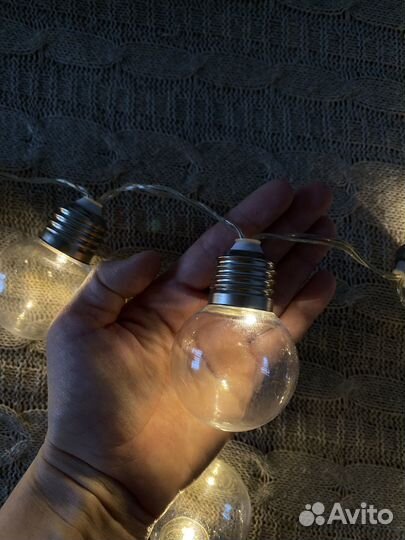 Гирлянда с лампочками