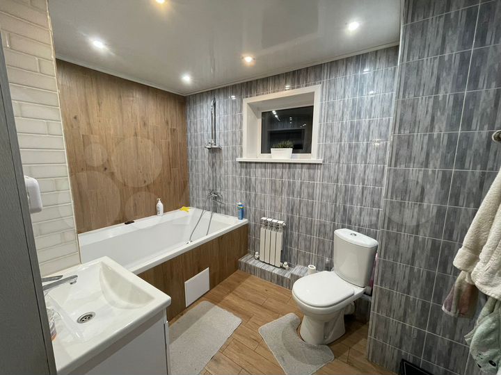 Дом 169,7 м² на участке 15 сот.