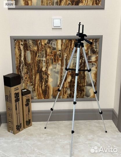 Штатив для проектора нивелира телефона