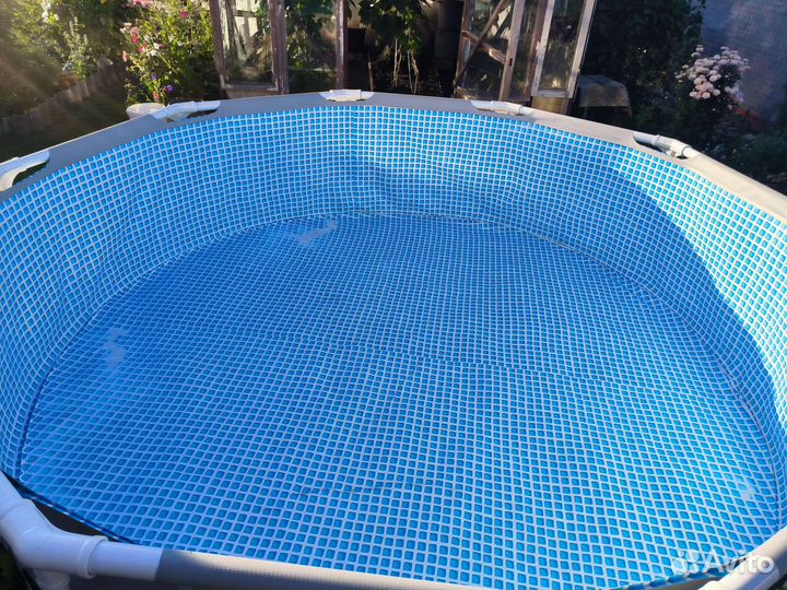 Каркасный бассейн intex Prism Frame