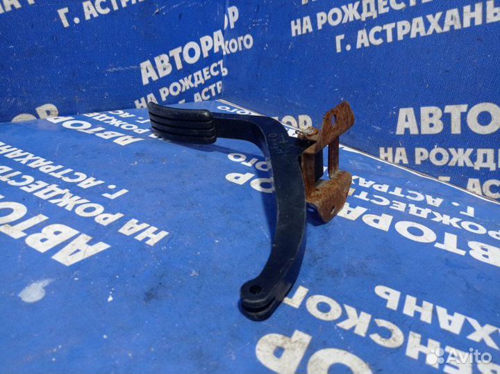 Педаль газа Renault Logan 1 седан 2008
